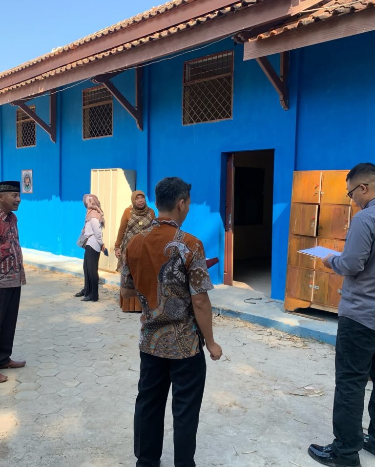 Dokumentasi Survei 1 Dapur Muhammadiyah TirtomoyoSabtu 2 Agustus 2025Follow @smk_muh6_tio_offici