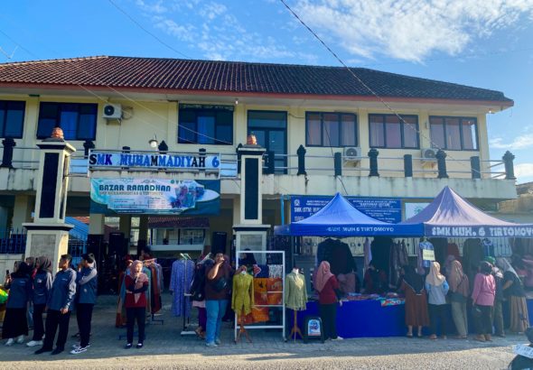 Aksi Berbagi 450 Porsi Takjil dan Bazar Ramadhan